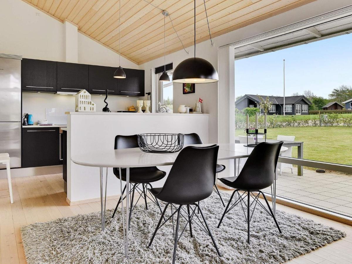 7 Person Holiday Home In 노르보르 외부 사진