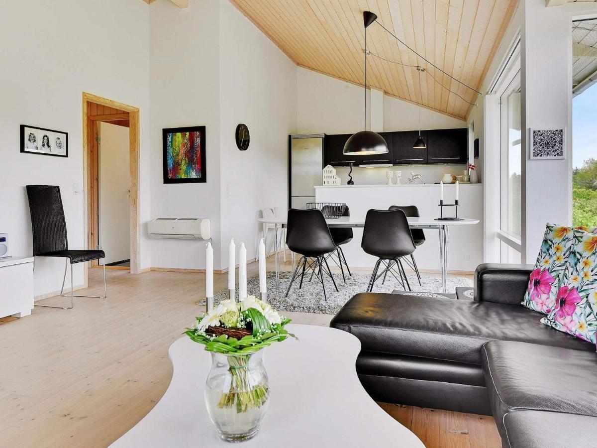 7 Person Holiday Home In 노르보르 외부 사진